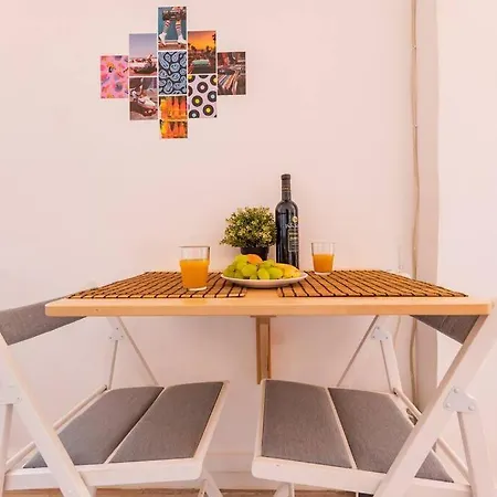 Mini Rooftop 2, Terrass & Chill Apartment